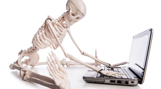 Skeleton-Computer-2-672x372.jpg