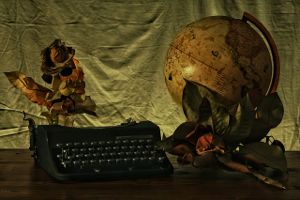 writing-dark-typewriter-globe-2